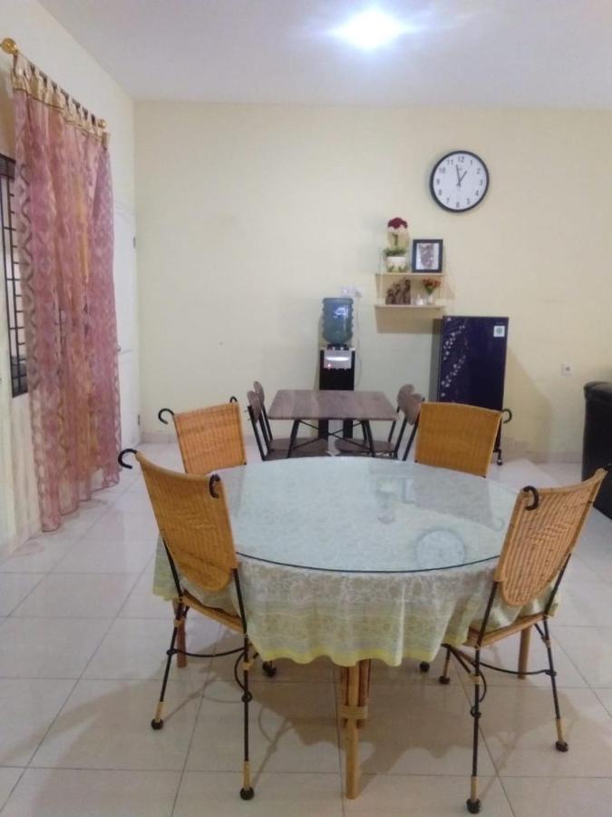 Villa Brastagi Resort Jalan Mimpin Tua Blok C No. 41 不拉士打宜 外观 照片