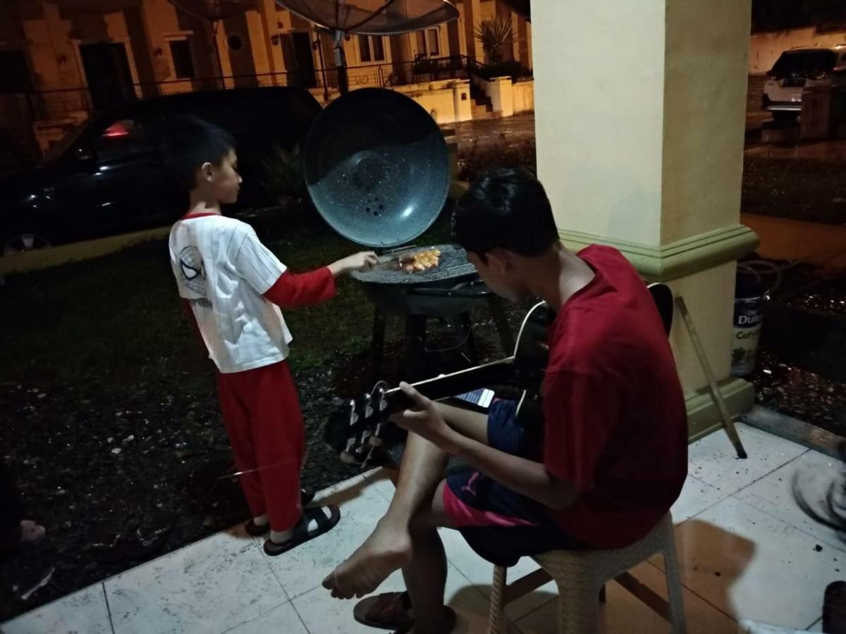 Villa Brastagi Resort Jalan Mimpin Tua Blok C No. 41 不拉士打宜 外观 照片